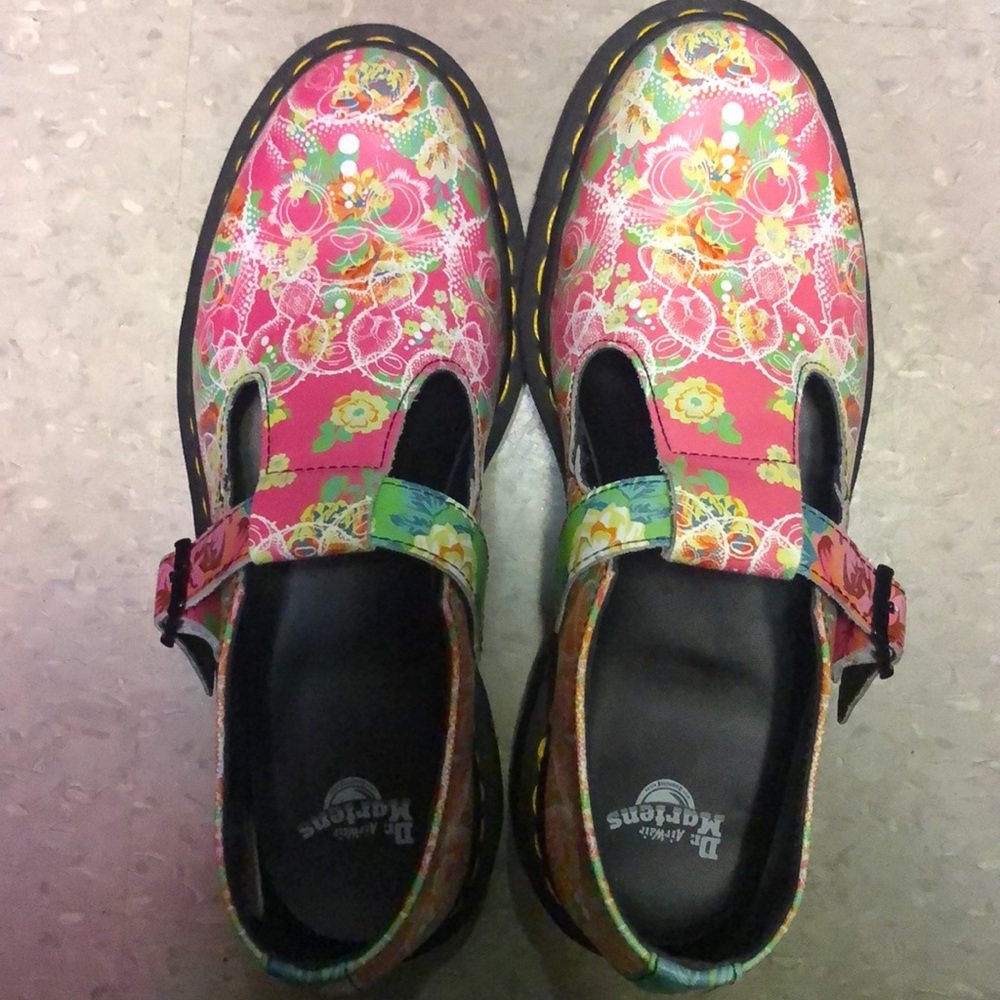 Dr. Martens Polley Daze Shoes